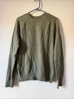 GAP Olive Crewneck Sweater - Soft Knit